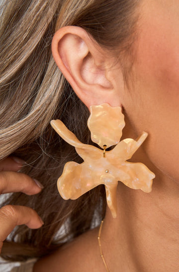 Fawna Statement Earrings - Creamy Shell