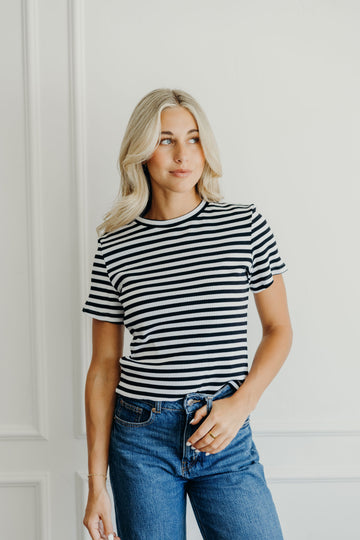 STRIPED RIBBED TEE IN BLACK
