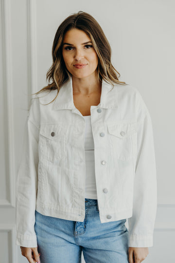 DENIM JACKET IN WHITE