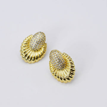 Darling Gold Stud Earring