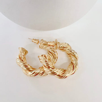 The Jennifer Hoop Earrings Gold