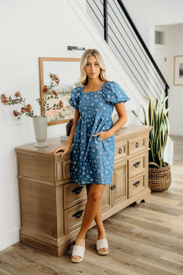 THE HAYES IN CLASSIC INDIGO