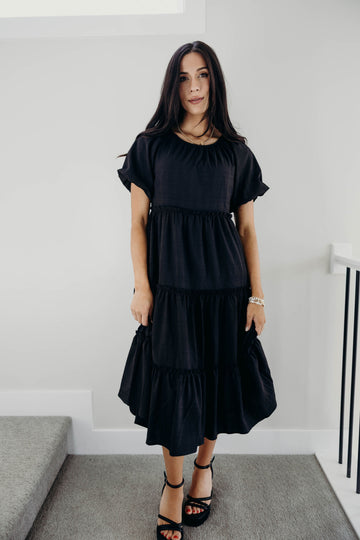 THE SERENA IN BLACK