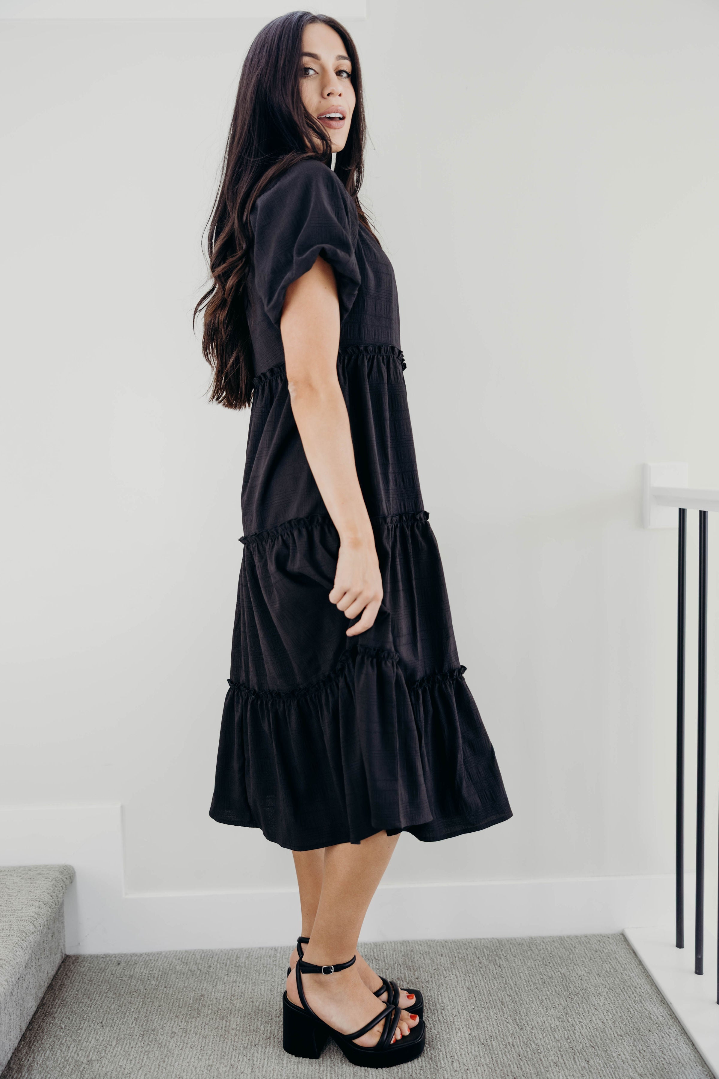 THE SERENA IN BLACK
