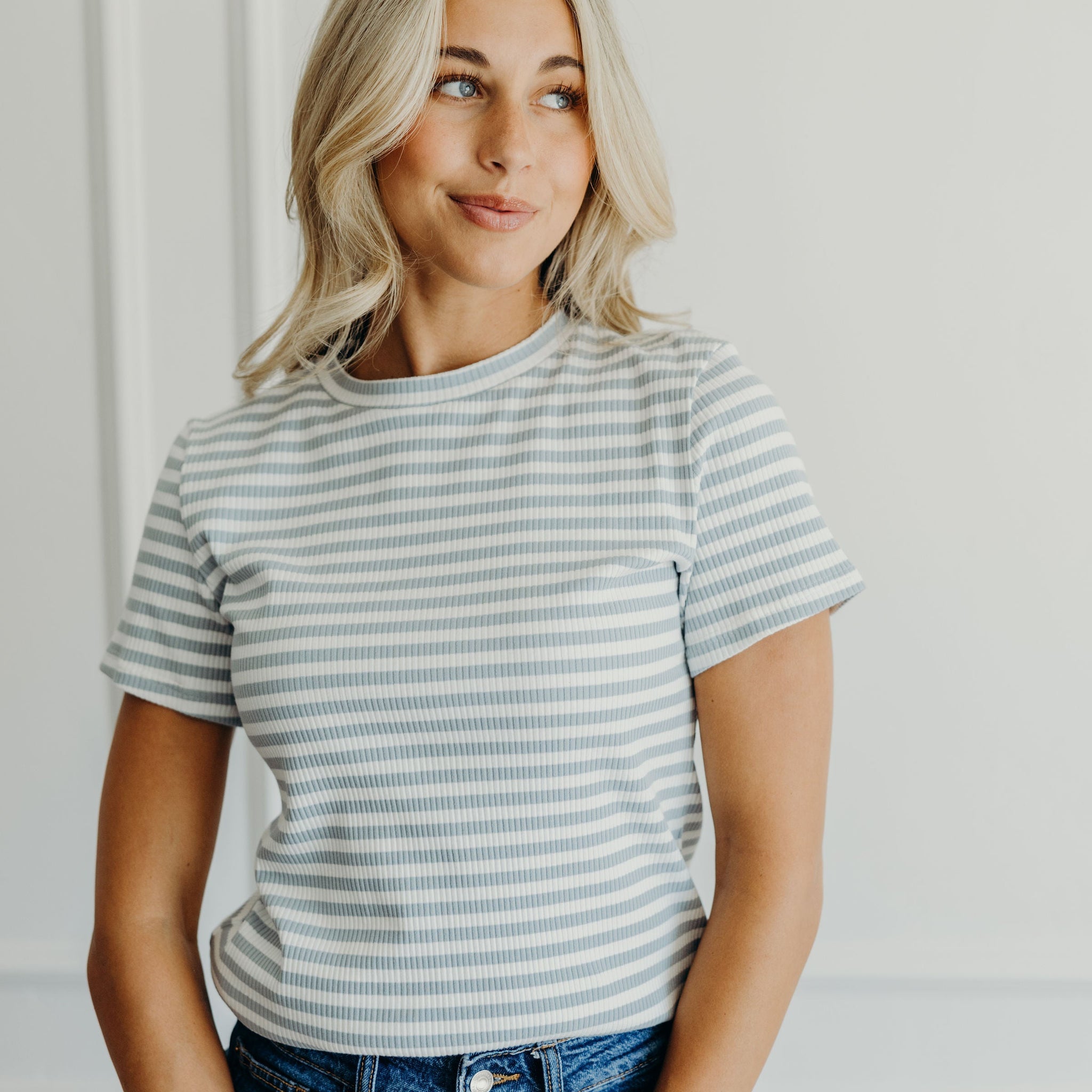 STRIPED RIBBED TEE IN BLUEBELL