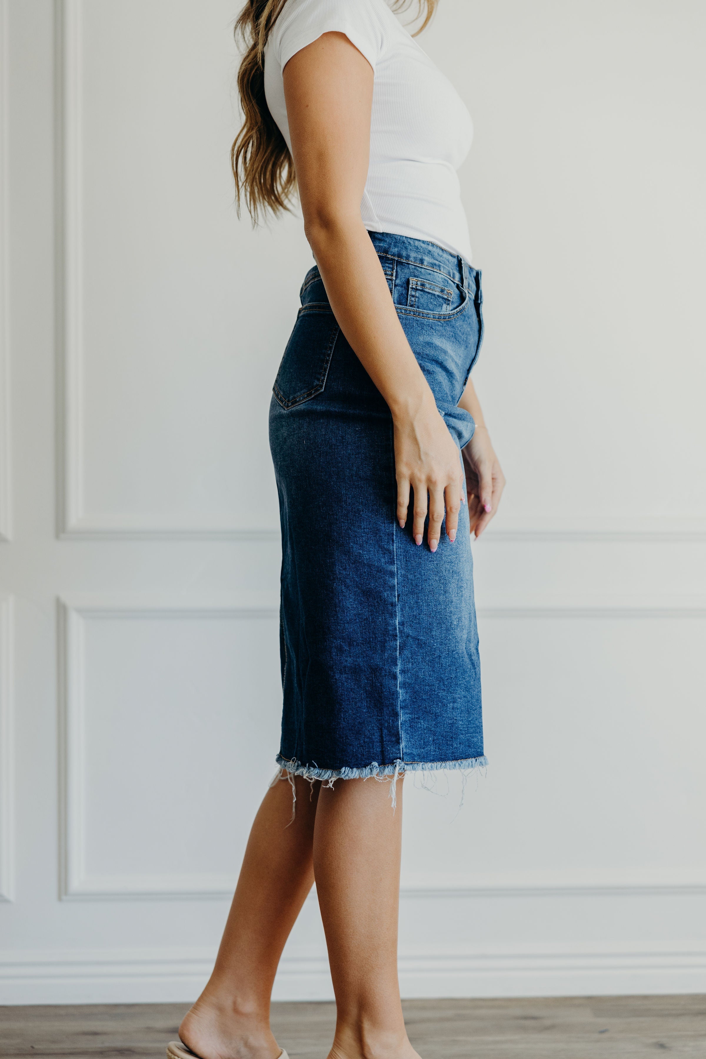 DISTRESSED DENIM SKIRT IN DENIM BLUE FINAL SALE