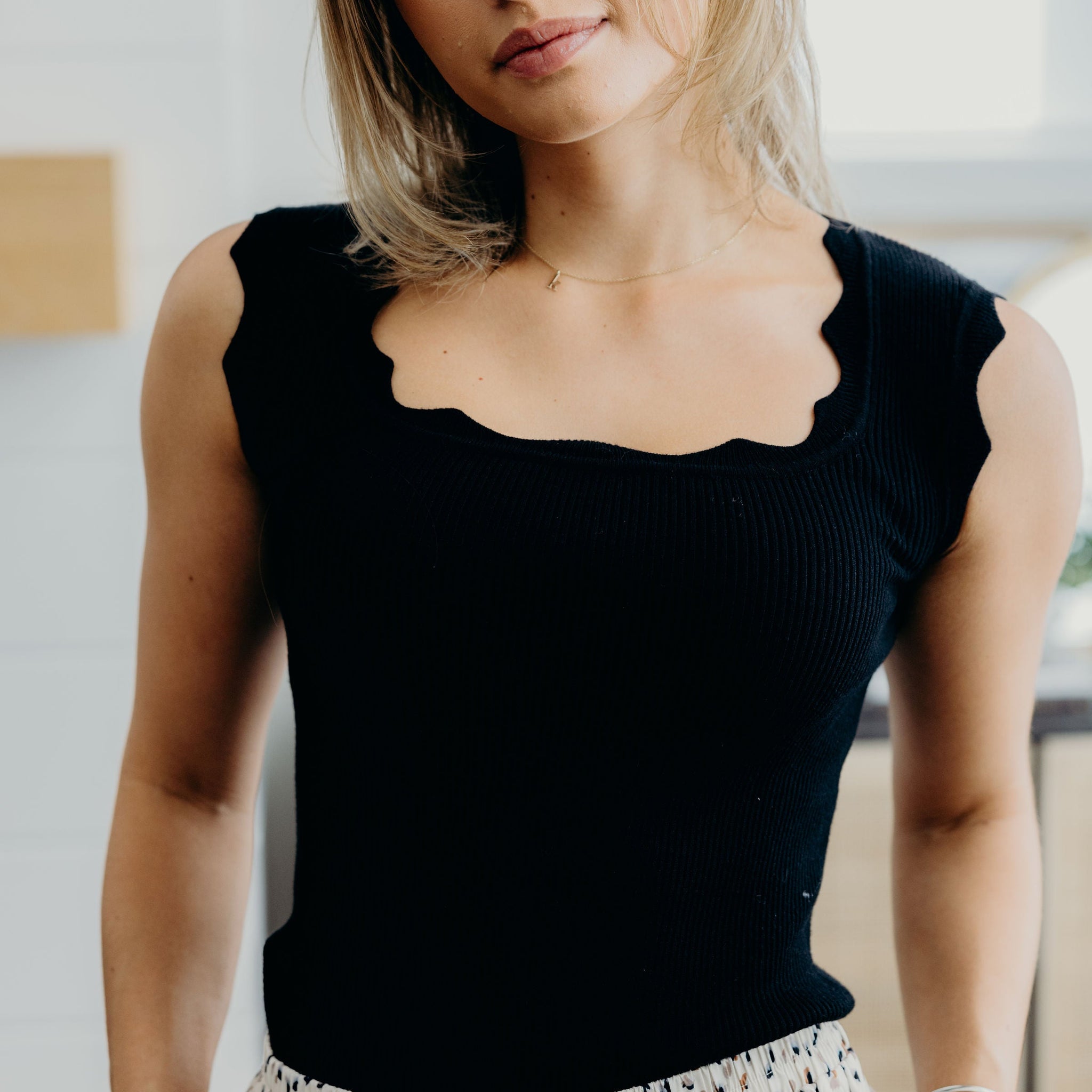 SWEATER TANK IN BLACK