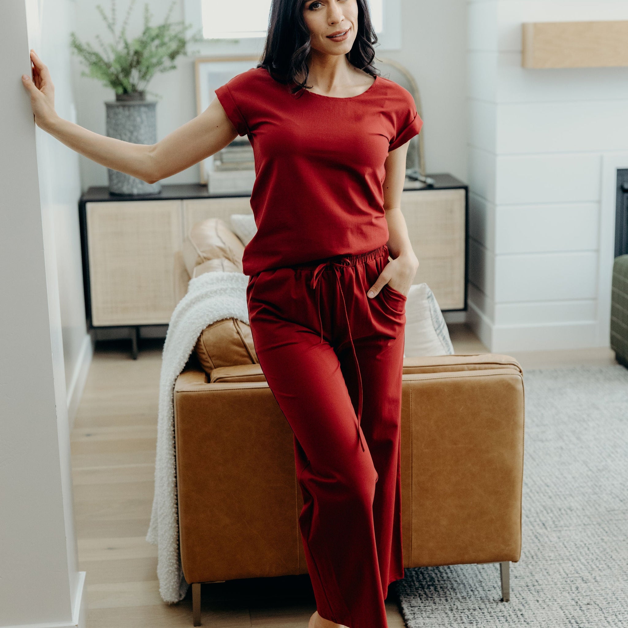 WIDE LEG LOUNGE PANTS IN RUBY RED