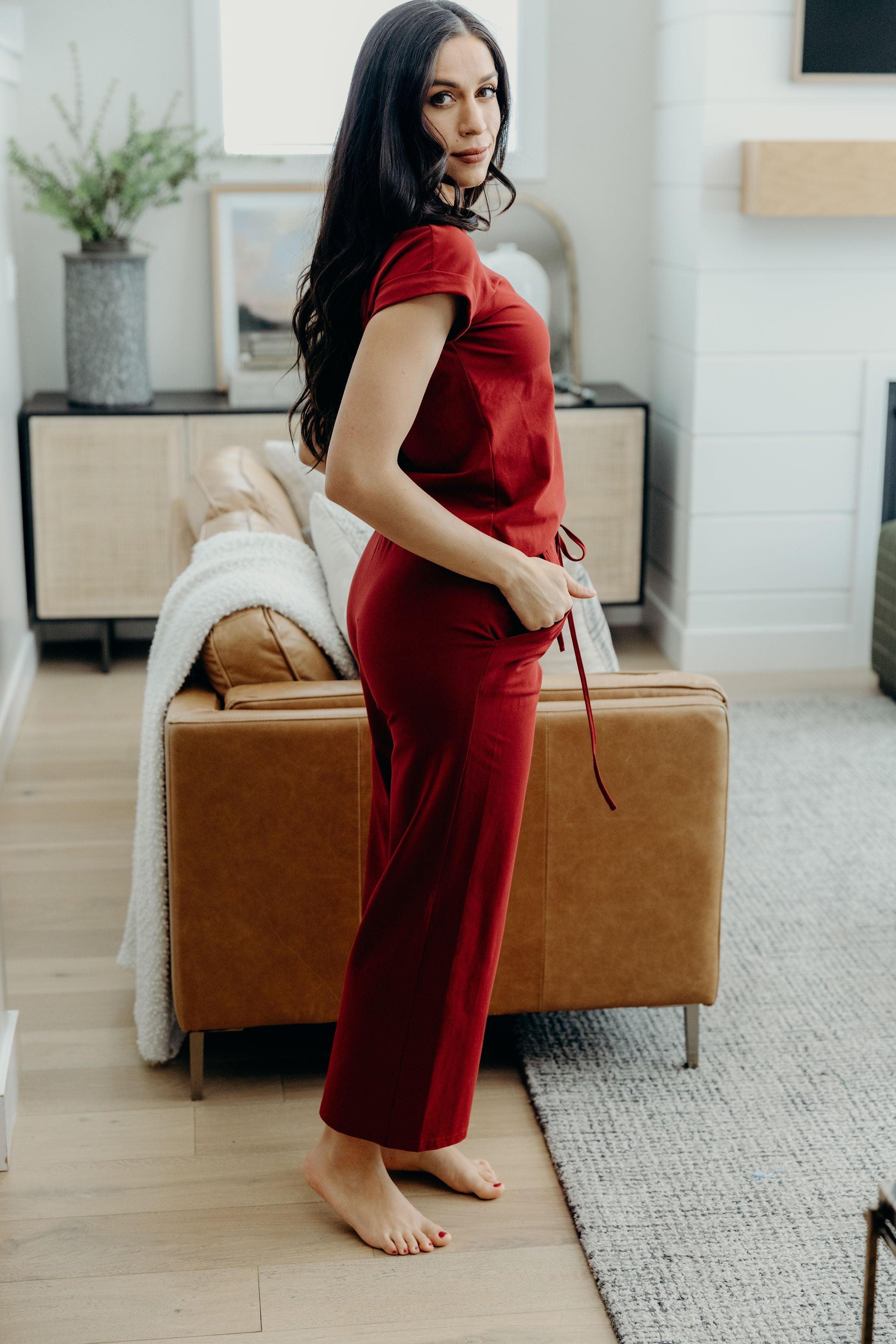 LOUNGE CUFF SLEEVE TEE IN RUBY RED