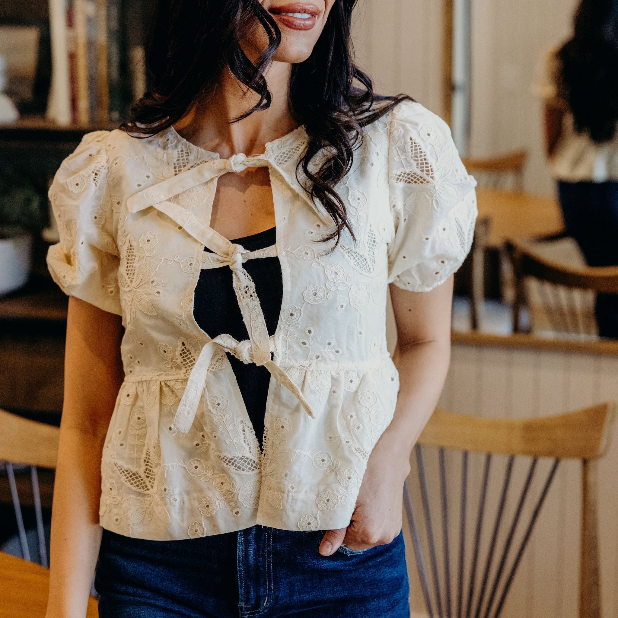 TIE FRONT LACE BLOUSE IN ANTIQUE CREAM