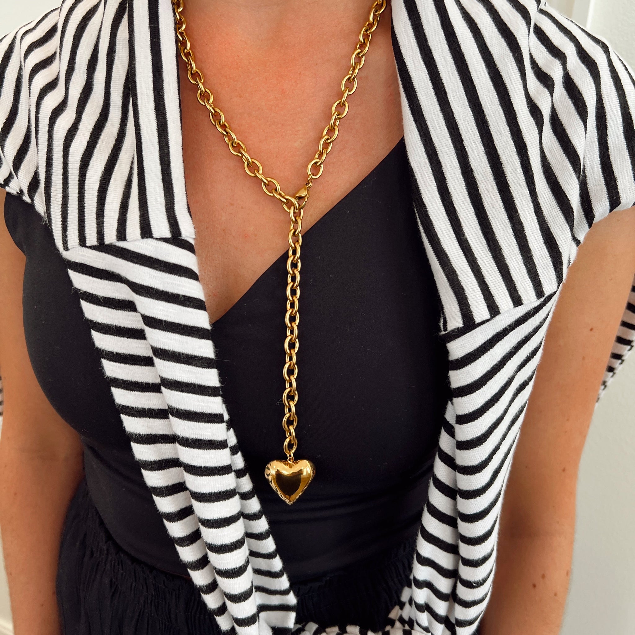 XL HEART NECKLACE