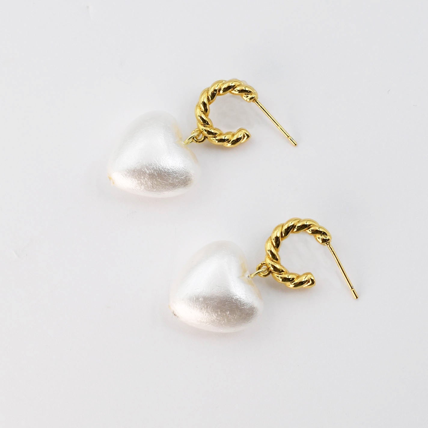 Darling Pearl Gold Earrings