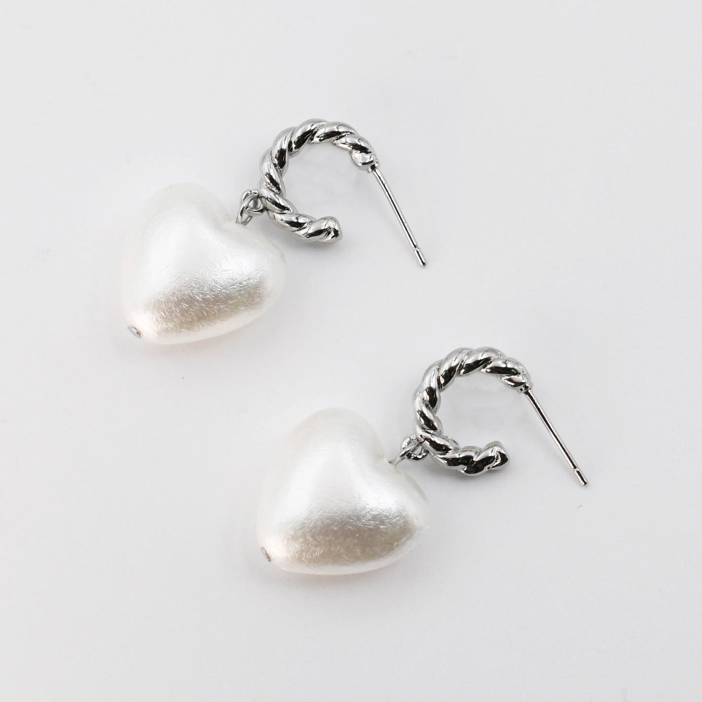 Darling Pearl Silver Earring