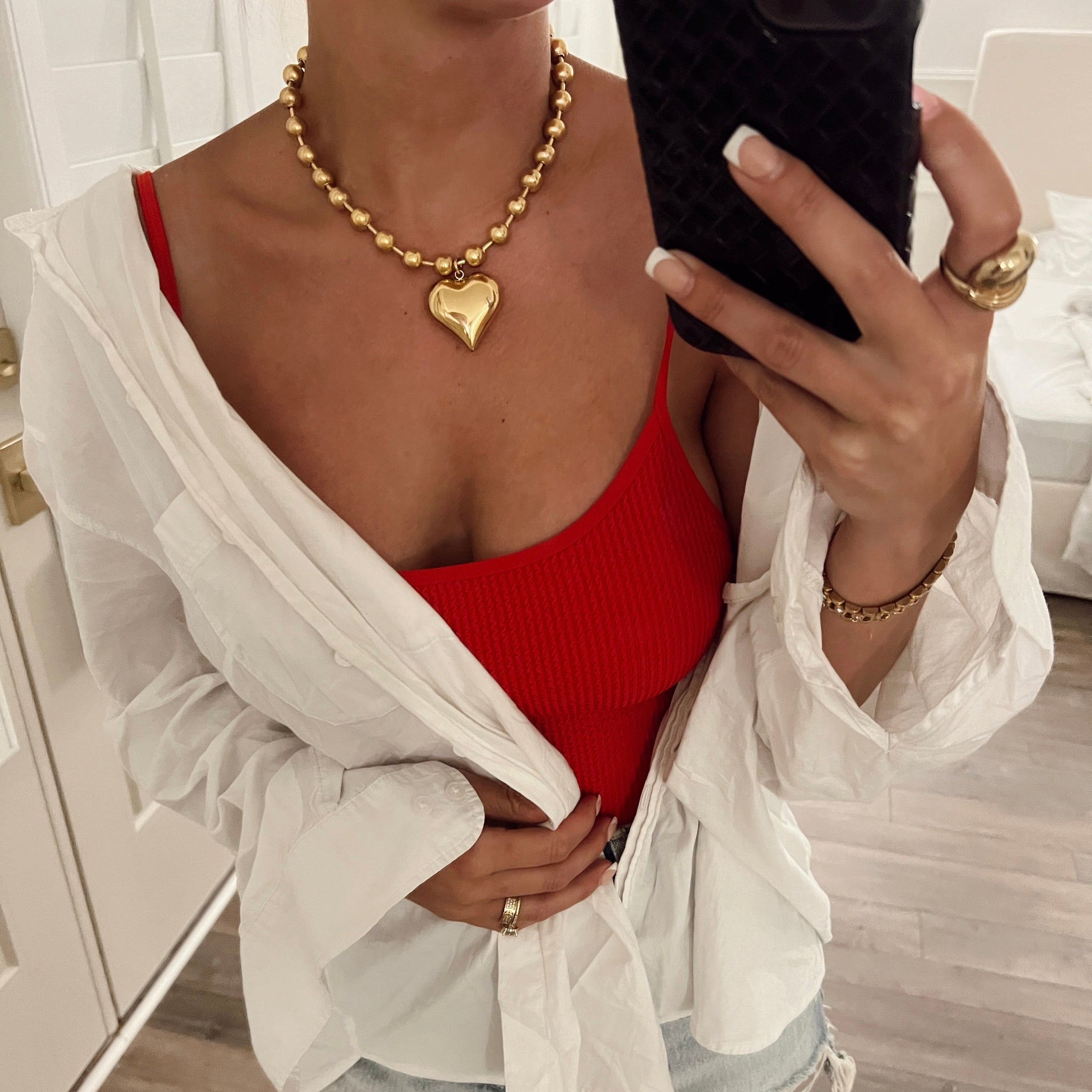 CHUNKY HEART NECKLACE