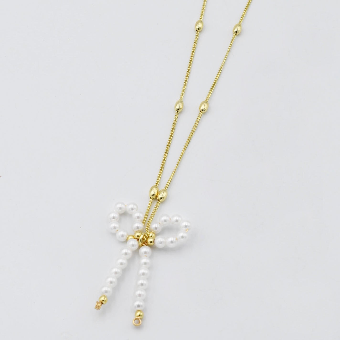 Pretty Pearl Bow Necklace