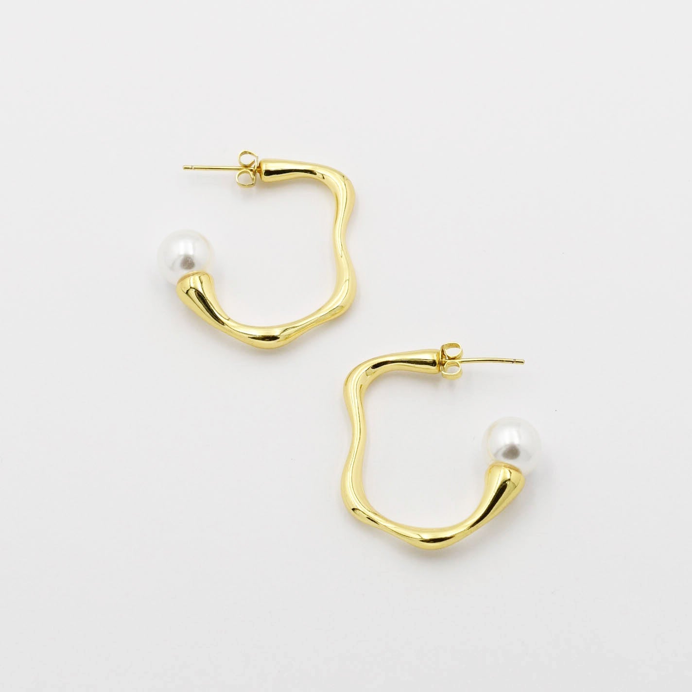 Uneven Pearl Hoop Gold Earring
