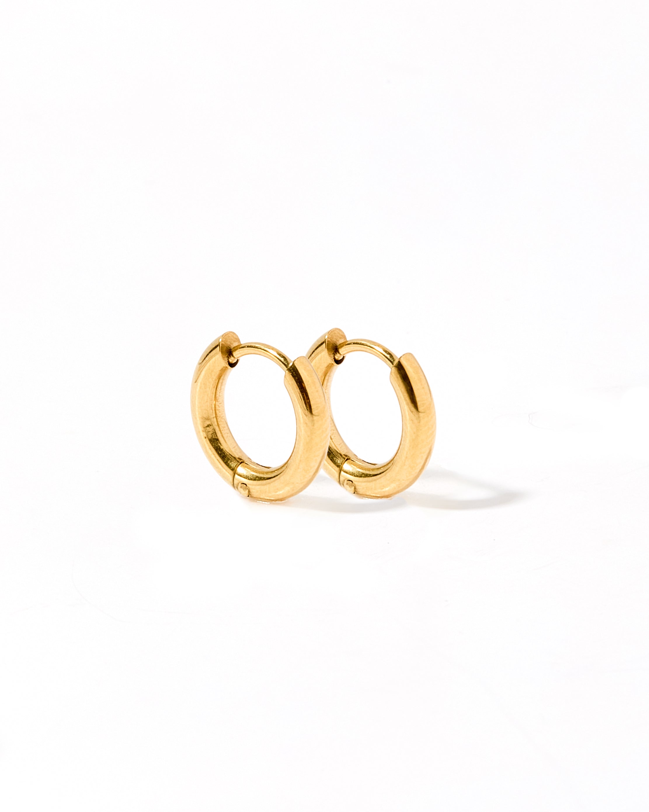 Scarlett Dainty Hoop - 10mm
