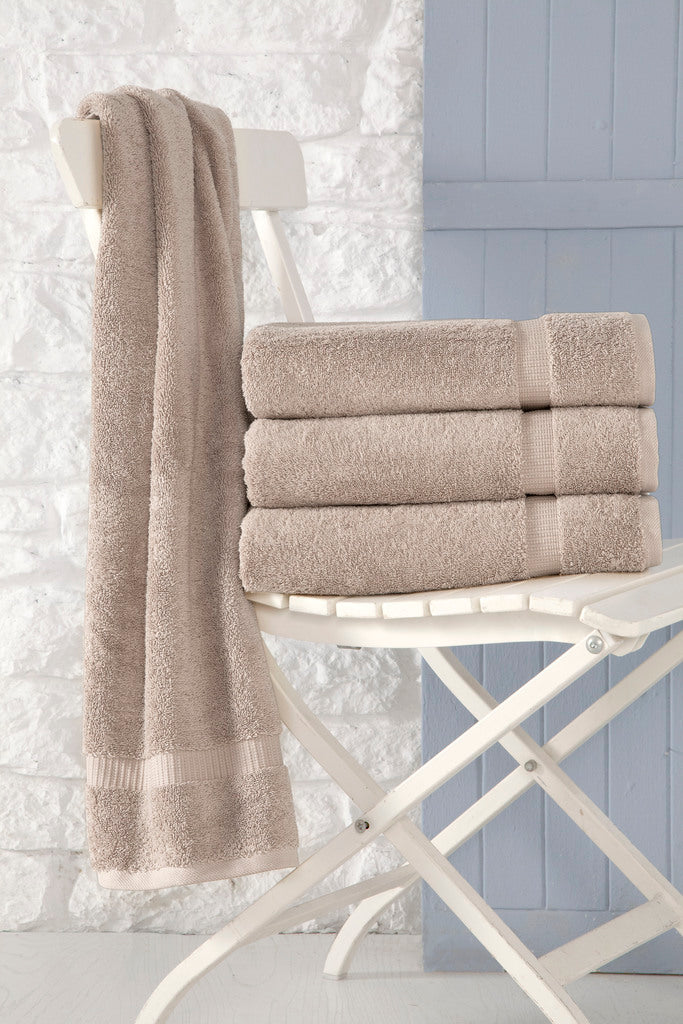 Cambridge Bath Towels Set of 4, Hotel Collection - Made in Turkey